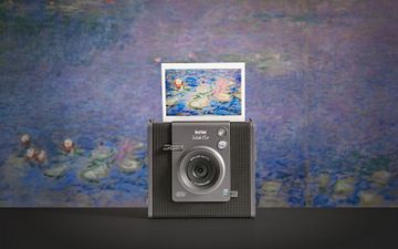 Instant Evo-lusjonen fortsetter: Fujifilm introduserer det nye instax WIDE Evo™ hybridkameraet