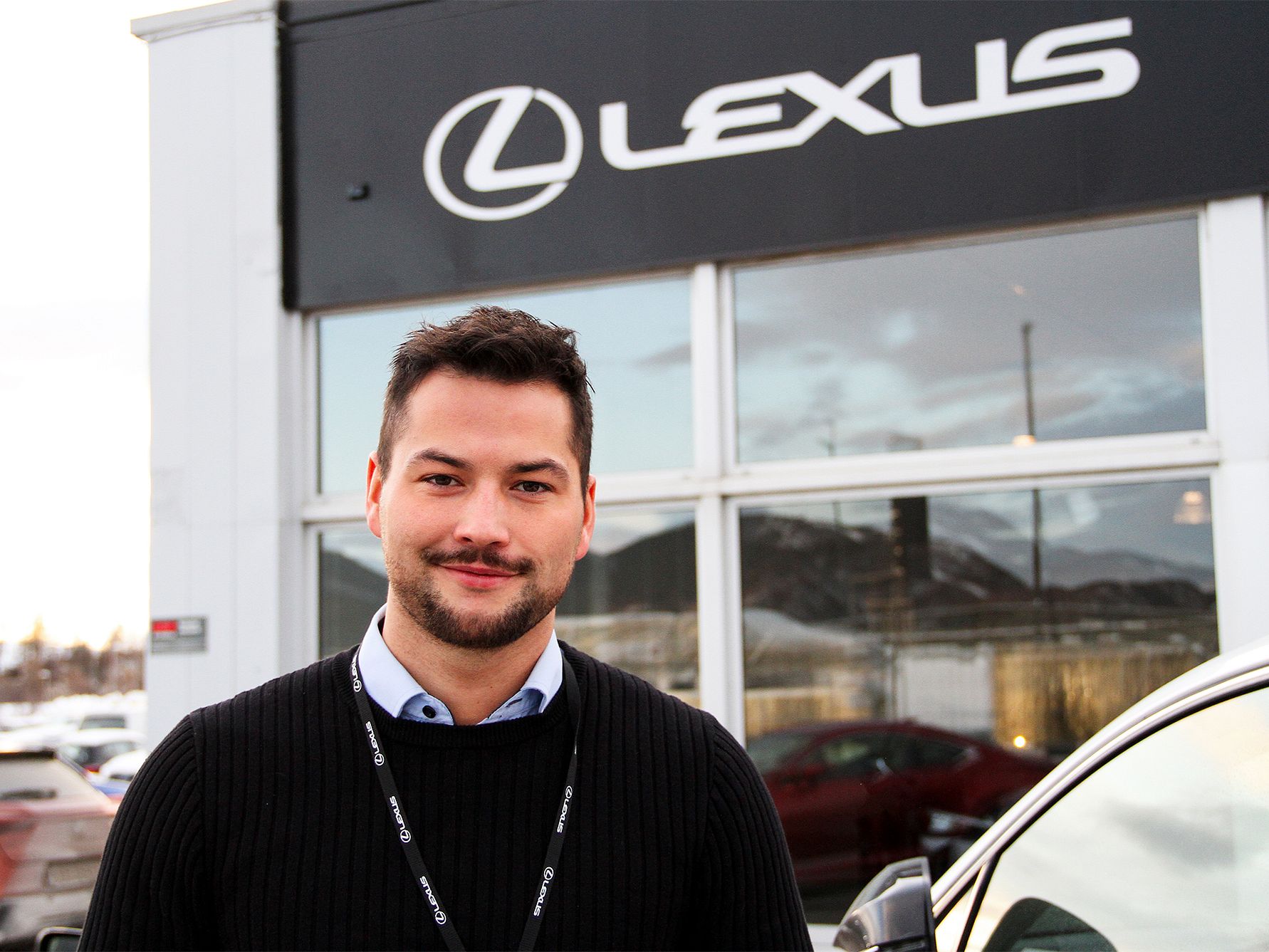Anbefaler Lexus: Morten Teksnes har plukket ut fire gode bruktbilkjøp denne måneden. Foto: Lexus Bodø.