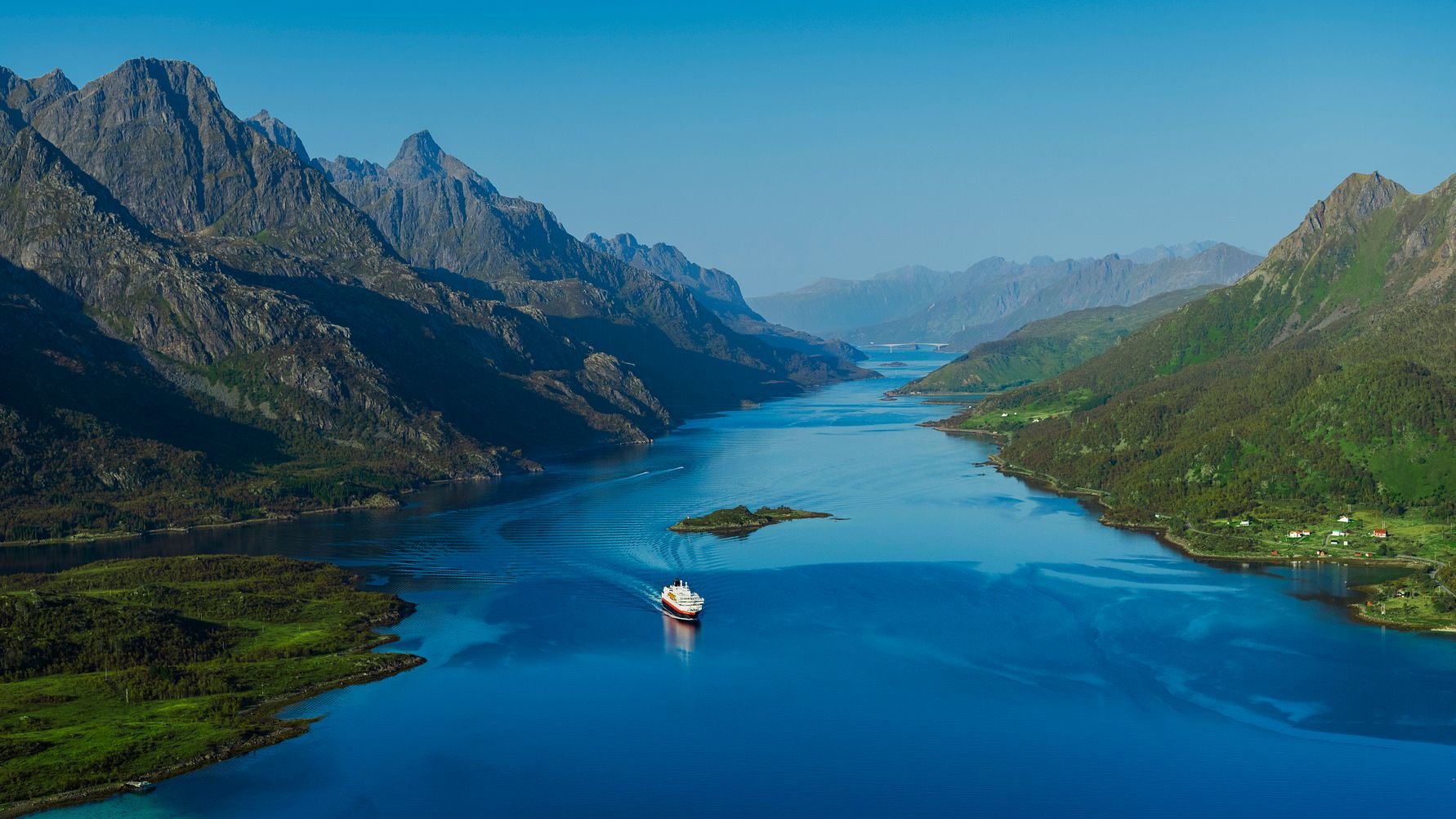 presse.hurtigruten.no