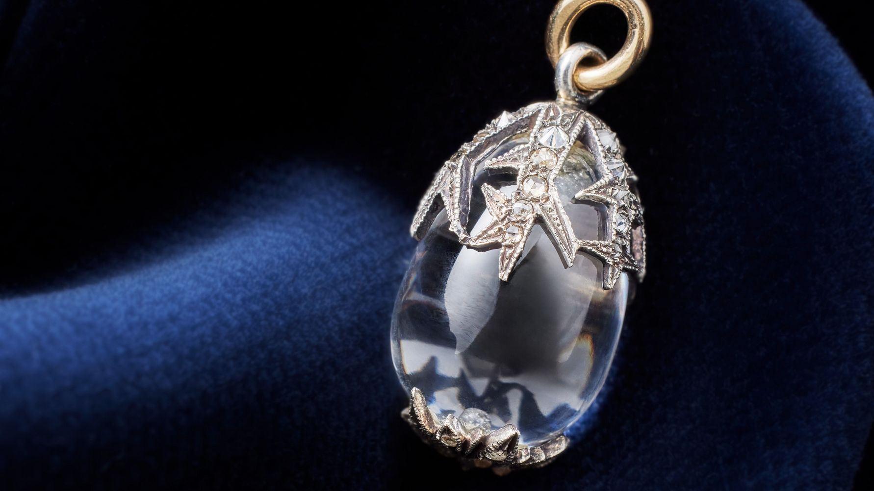 Faberge Winter Egg pendant by Alma Pihl Stockholms Auktionsverk