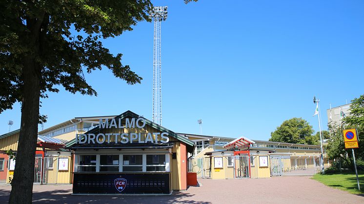 På fredag invigs  nya streetbasketplaner och en ny dansyta på Malmö IP. 