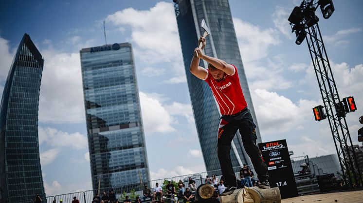 Lørdag eftermiddag løb dette års Rookie World Championship i ekstremsporten TIMBERSPORTS® af stablen i Milano i Italien. Danske Esben Pedersen var en af tolv deltagere.