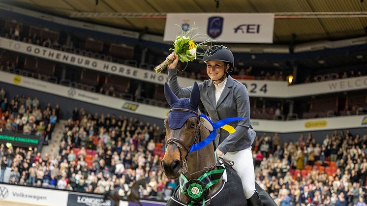 Qurious HS och Nicole Holmén efter segern i finalen av Lövsta Future Challenge under GHS 2024, foto Roland Thunholm