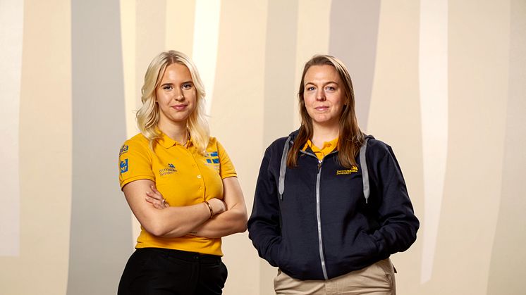 Kajsa Englund, Yrkeslärare (höger) som coachar Nelly Alm (vänster) inför Yrkes-VM i Lyon i september. 