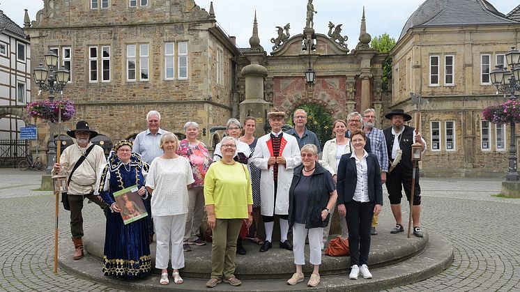 Gästeführertag und verkaufsoffener Sonntag in Bückeburg am Sonntag, den 07. April 2024