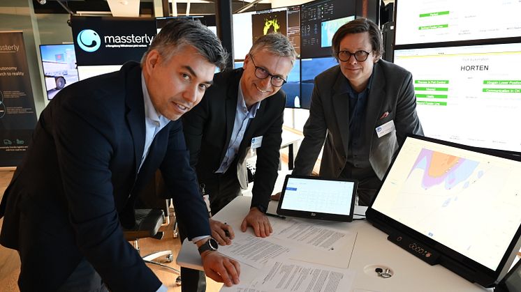 Left to right: Torghatten’s Technology Director, Jan-Egil Wagnild, Bjørn Jalving, Kongsberg Maritime, Chief Technology Officer and Roger Trinterud, Chief Growth Officer, Massterly.