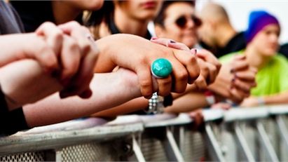 Stockholm Pride presenterar tema 2012: Tillsammans