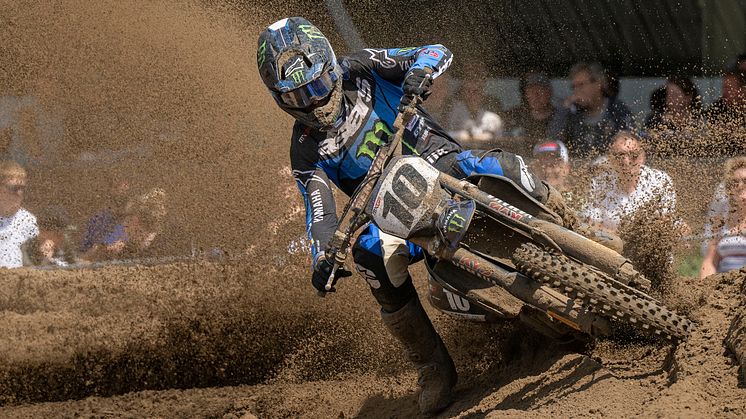  MXGP：レース1で3位、レース2は転倒が重なり12位、総合6位となった#10 カルバン・ファランデレン（YZ450FM）