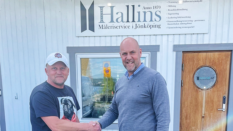 Magnus Olsson, CEO of Hallins Måleriservice in Jönköping, and JOODIN CEO Martin Odin