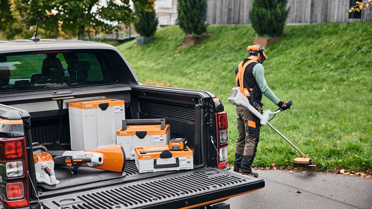 STIHL kommer med sit bud på fem slags tilbehør, som gør skov- og gartnerarbejde nemmere og mere effektivt og ergonomisk.