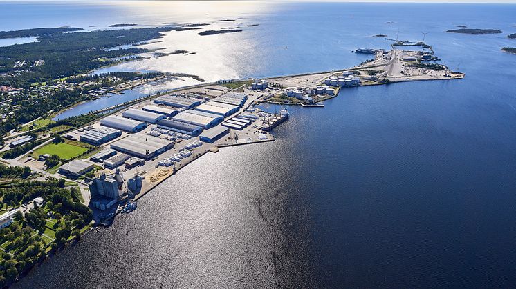 <span>28 maj samlas forskare, politiker och representanter från myndigheter och näringsliv i Umeå hamn för diskussioner om förnybara drivmedel för sjöfarten. </span>