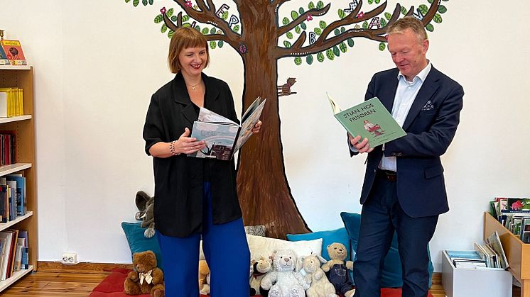 Kulturprisen 2024 går til Gamlebyen skolebibliotek og Elisabeth Jensen Lombnæs! Foto: Bydel Gamle Oslo