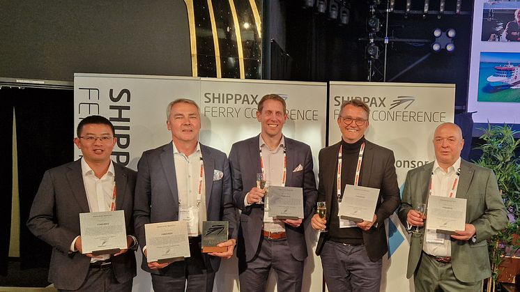 Vinnare av Shippax-priset: från vänster Zheng Hehui, China Merchants Jinling Shipyard; Tom Pippingsköld, Finnlines; Johan Hellman, Deltamarin; Samuli Hintikka, dSign och Finn Wollesen, Knud E. Hansen.