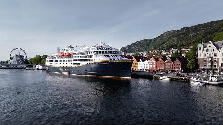Påminnelse: Skipsdåp ved Bryggen i Bergen