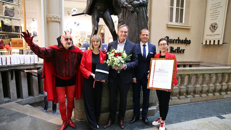 500 Jahre Auerbachs Keller - Verleihung der Ehrenbotschafter-Urkunde an Burkhard Jung
