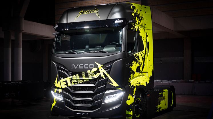 Det är ett spännande och innovativt urval av biogas- och eldrivna IVECO-fordon som ska med Metallica på turné genom Europa.