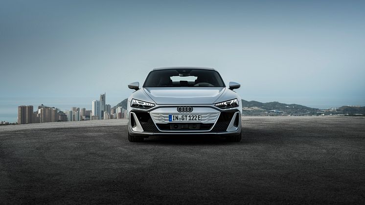 Audi S e-tron GT (Floretsølv metal)