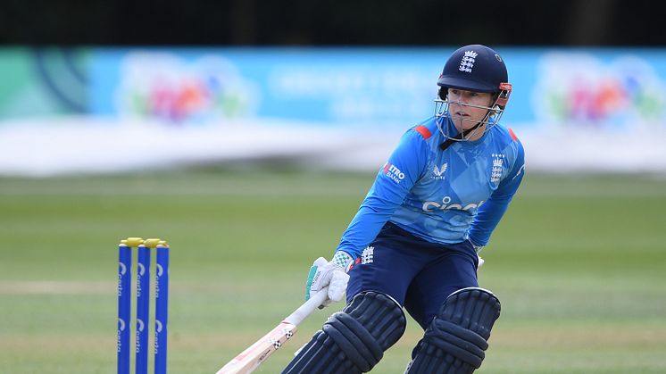 England Women finish ODI series with last-ball defeat against Ireland