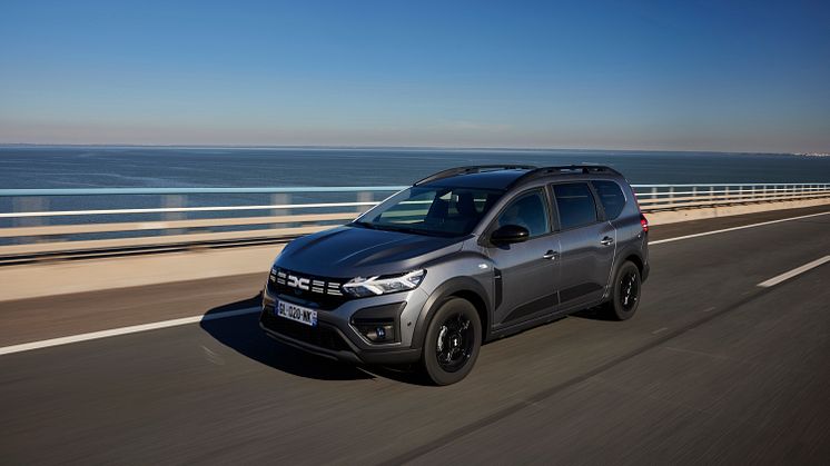 Så kom den endelig til Danmark – Dacia Jogger hybrid