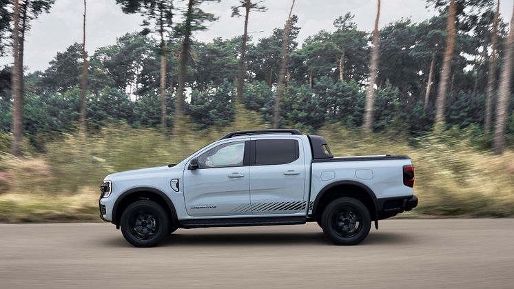 FORD_2024_RANGER_PHEV_07.jpg