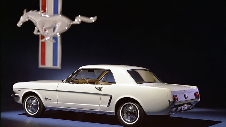 Ford Mustang hardtop_1965_Mustang 60.jpg