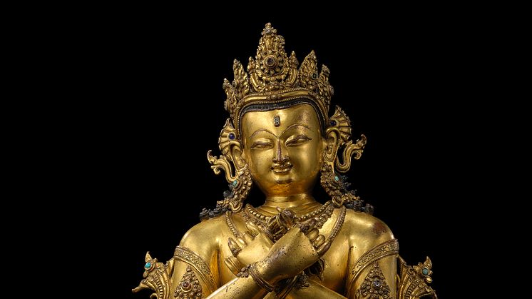 lot 12 - A large gilt copper alloy figure of the Vajradhara, Nepal, 14th century, 40cm high. 尼泊爾 馬拉王朝早期 十四世紀 銅鎏金金剛總持像.jpg