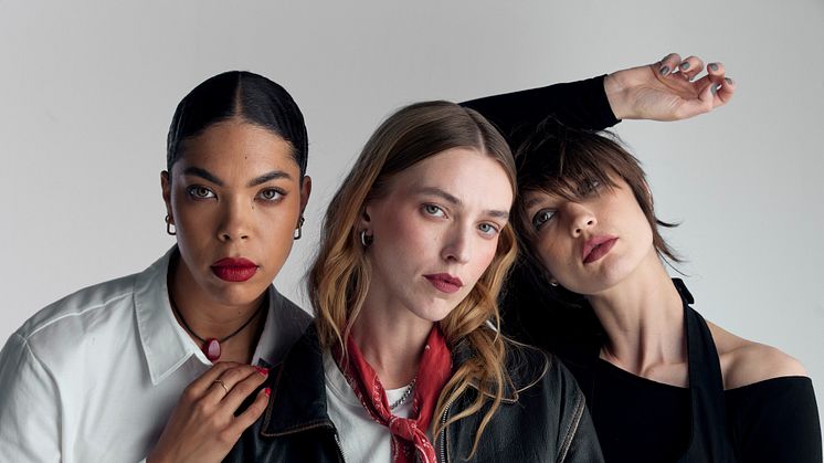 Få matta, mjuka och återfuktade läppar med The Matte Lipstick