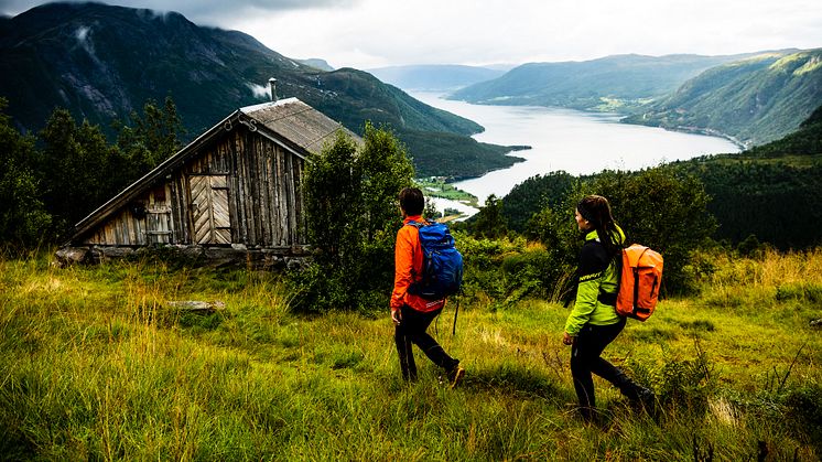 Discover the Dazzling Delights of Autumn in Fjord Norway
