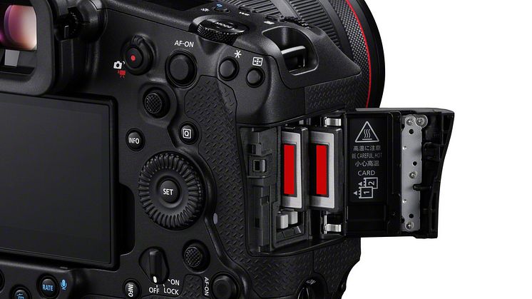 10 Canon EOS R1 FrontSlantLeft BODY Cardslot.jpg