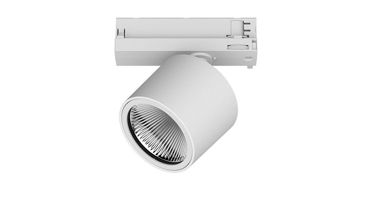 Image: LTS Licht & Leuchten GmbH. ORYO HE is designed for maximum efficiency. With an impressive luminous flux of 2700 lumens and a light output more than 161 lumens per watt, it sets new standards in terms of performance and energy efficiency.