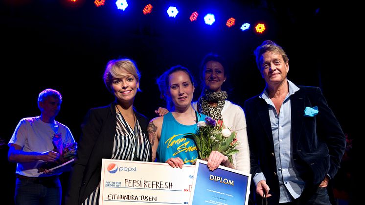 Refresh-vinnare ordnar rollerdisco i Kungsan – Stockholm Roller Derby tog hem 100 000 kronor i Pepsi Refresh