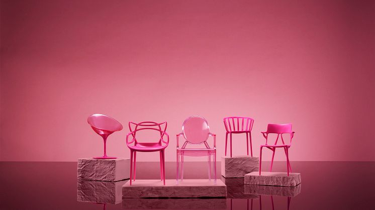 Die brandneue Kollektion beinhaltet fünf der weltweit bekannten Stühle von Kartell in Barbie-Puppengröße.