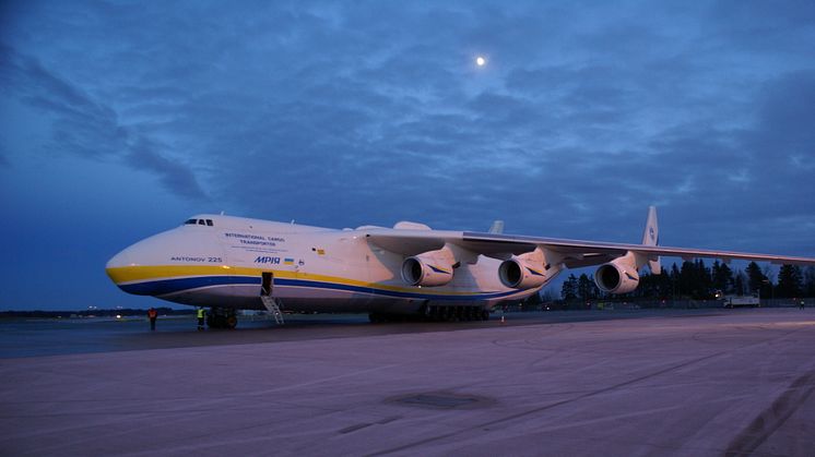 Världens största flygplan på Arlandabesök
