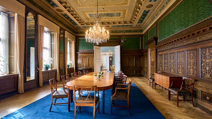 Over 300 kunstgenstande, som har været en del af Danske Banks historiske bygninger og kontorer ved Holmens Kanal, kommer på auktion hos Bruun Rasmussen til september. 