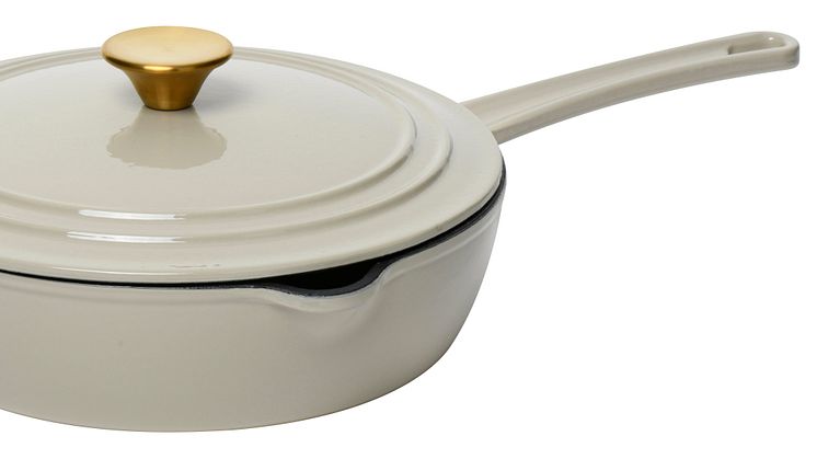 NYHET! Deep pan with lid 26 cm Enameled cast iron Beige 39,90 EUR.jpg