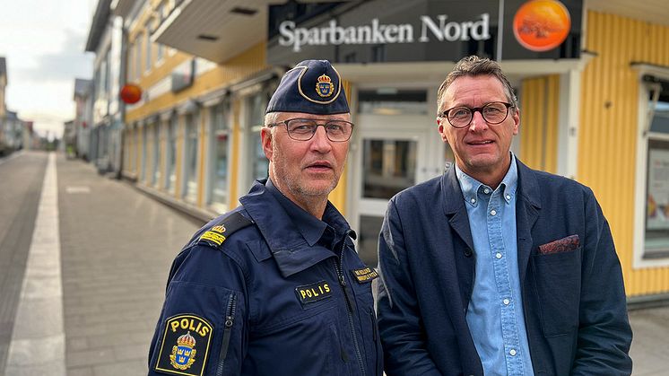 Bo Hedlund, lokalpolis PIteå älvdal och Thomas Nordberg, Sparbanken Nord hälsar välkommen till Säkerhetsdagen 19 september.