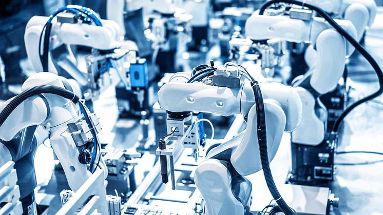 Den globala robotikmarknaden upplever en dynamisk utveckling med en kraftig tillväxt inom både industriella robotar och servicerobotar.