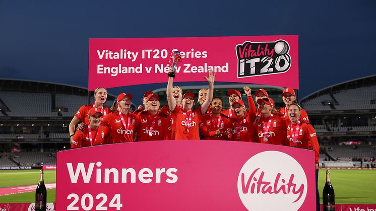  England Women complete unbeaten home summer with victory over New Zealand 