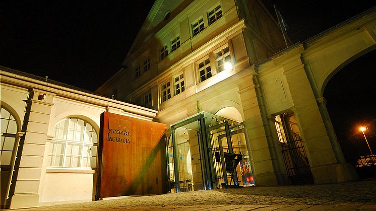 HM_Museum bei Nacht_Foto Hoesch-Museum.jpg