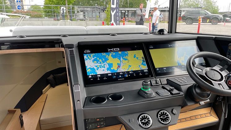 Garmins marinelektronik kommer att finnas tillgängligt som alternativ på alla XO Crossover Boat-modeller.