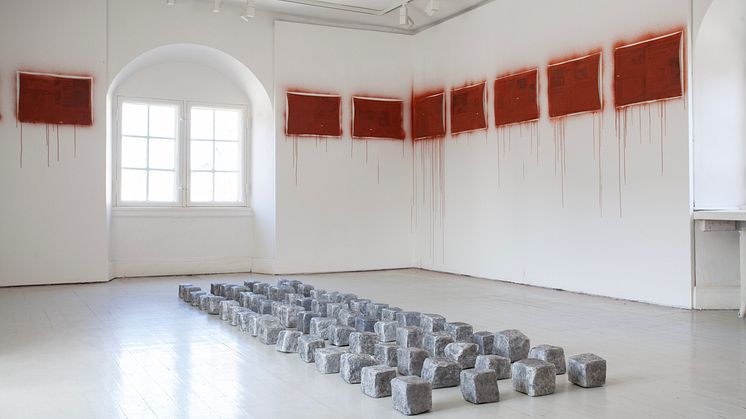 Carla Zaccagnini, The Size of Breathing, installationsvy i Krognoshuset i Lund 2024. Foto: Lotten Pålsson