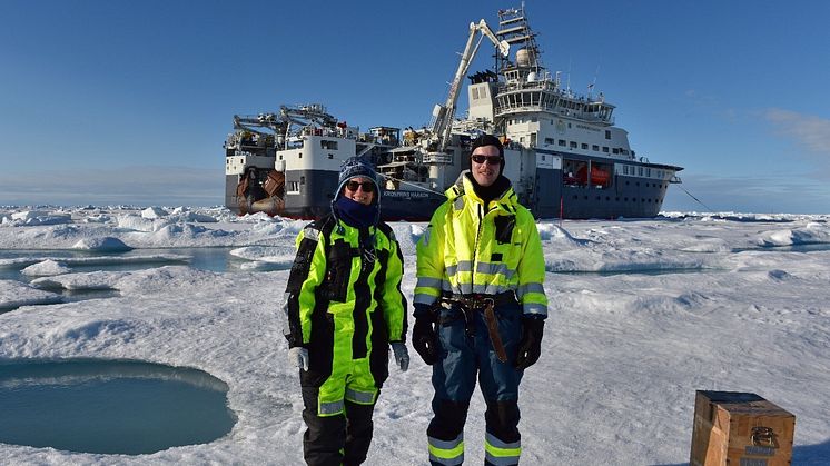 Eva Leu and Achim Randelhoff from Akvaplan-niva at SUDARCO research cruise (Photo: Mirek Darecki, IOPAN).