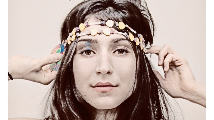 Laleh släpper  skiva och åker på turné i vår