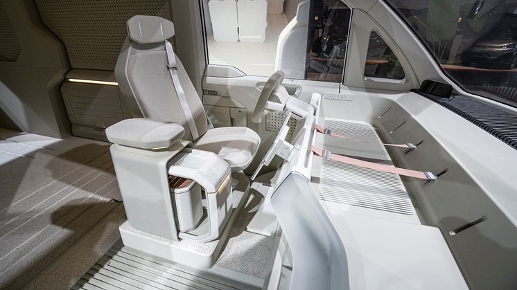 kia-pbv-pv7-iaa-24-interior-highres003.jpg