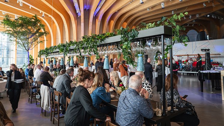 Nordisk mattradition möter internationella smaker: World of Volvo-restaurangen Ceno slår upp portarna