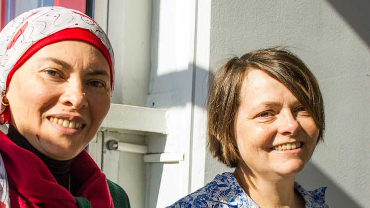 Unik metod spårar cancer forskare Eynas Amer och professor Kerstin Ramser vid Luleå tekniska universitet