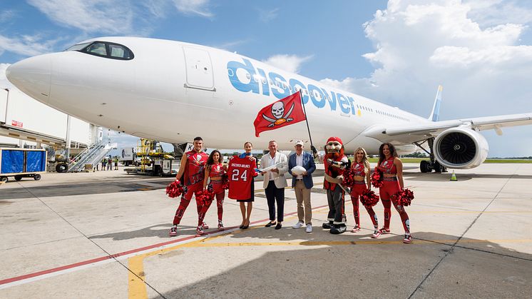 Discover Airlines und Tampa Bay Buccaneers schließen Partnerschaft