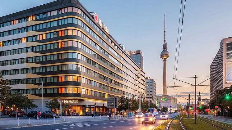 Die Welle, Karl-Liebknecht-Str. 32, Berlin; Bildrechte: Aroundtown SA/TLG Immobilien AG; Urheber: Reinhardt & Sommer