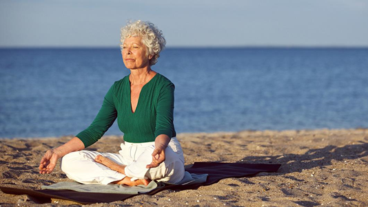 Digital senioryoga för ökat välmående bland äldre