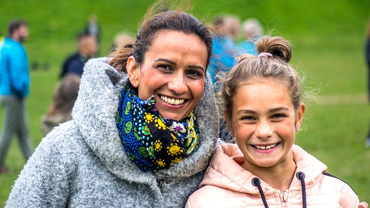 Mimmi och Vanessa Mihajlic, besökare East